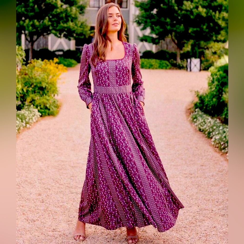 Gal Meets Glam Frey. Size 00. NWT.  Has pockets.